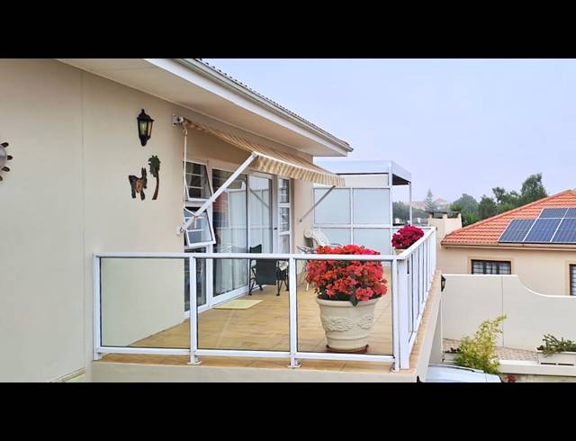 4 BEDROOM HOUSE FOR SALE IN PORT OWEN